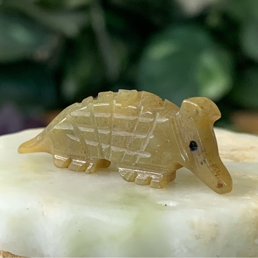 Vintage Native American Zuni Carved Green Serpentine Armadillo Fetish Bead 1.3”